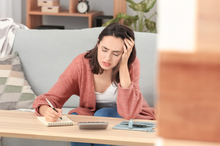 Predicting Cashflow Surprises Before They Happen