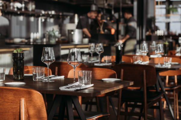 How structured bookkeeping helps multi-location restaurants compare performance accurately