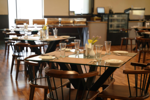 Managing food cost volatility in mid-sized restaurants